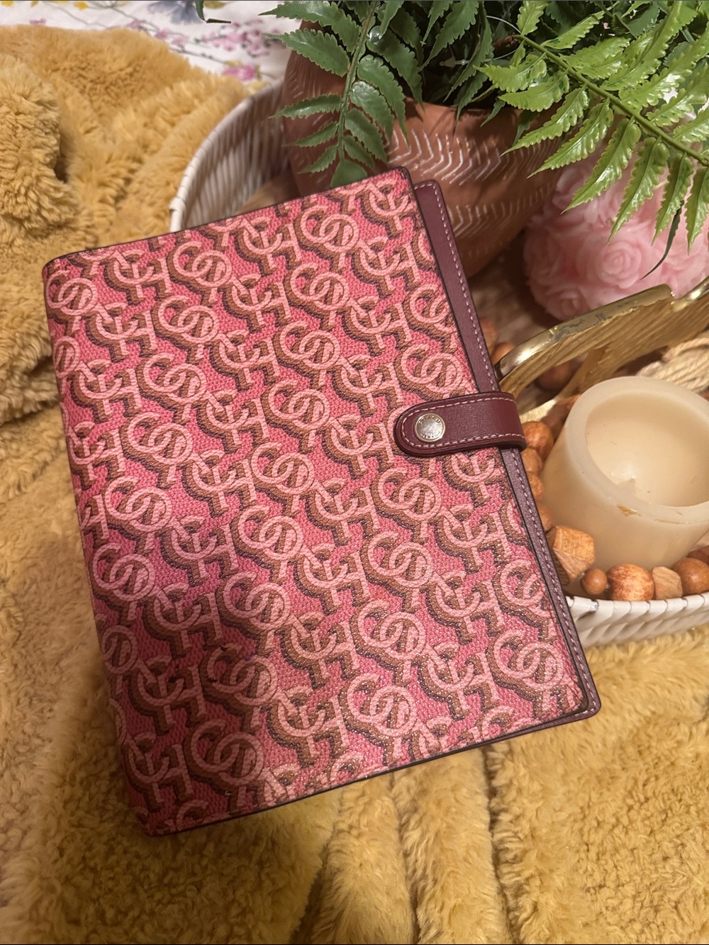Designer Coach Pink Monogram Notebook Cover Organizer - Picture 3 of 3
